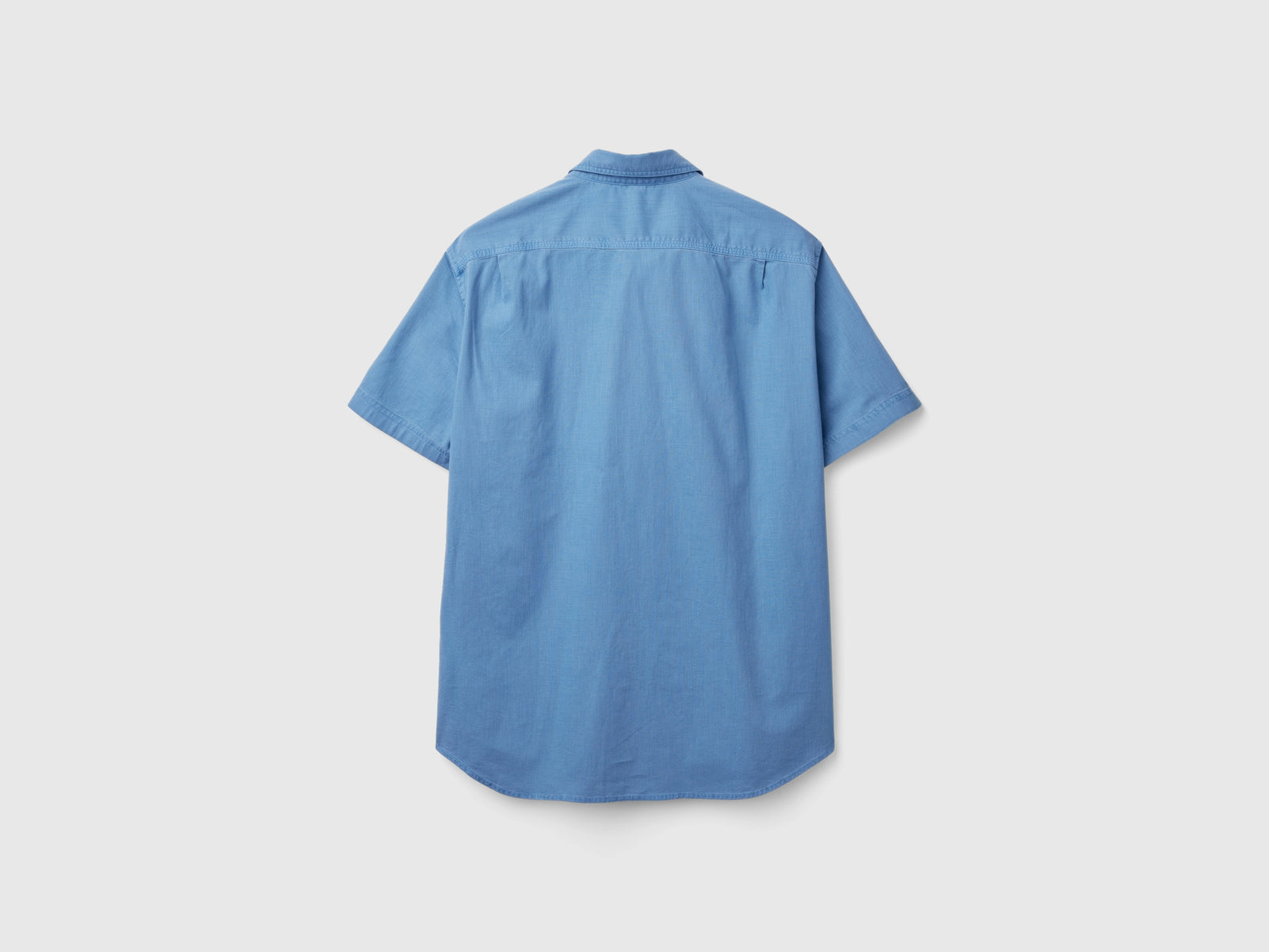 Camicia con taschino da uomo azzurro 2 | Benetton Outlet