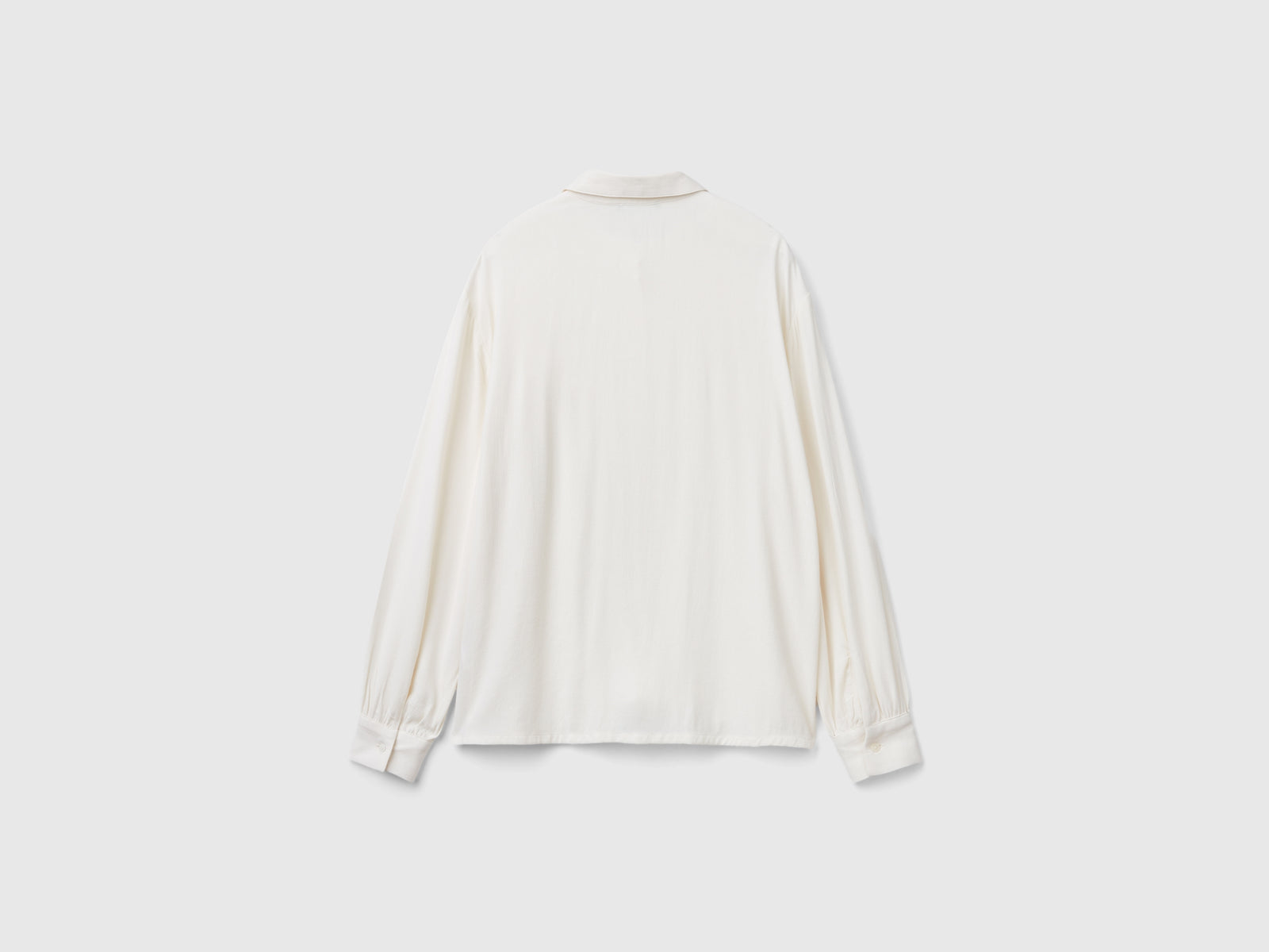 Camicia fluida relaxed fit da donna bianco panna 2 | Benetton Outlet