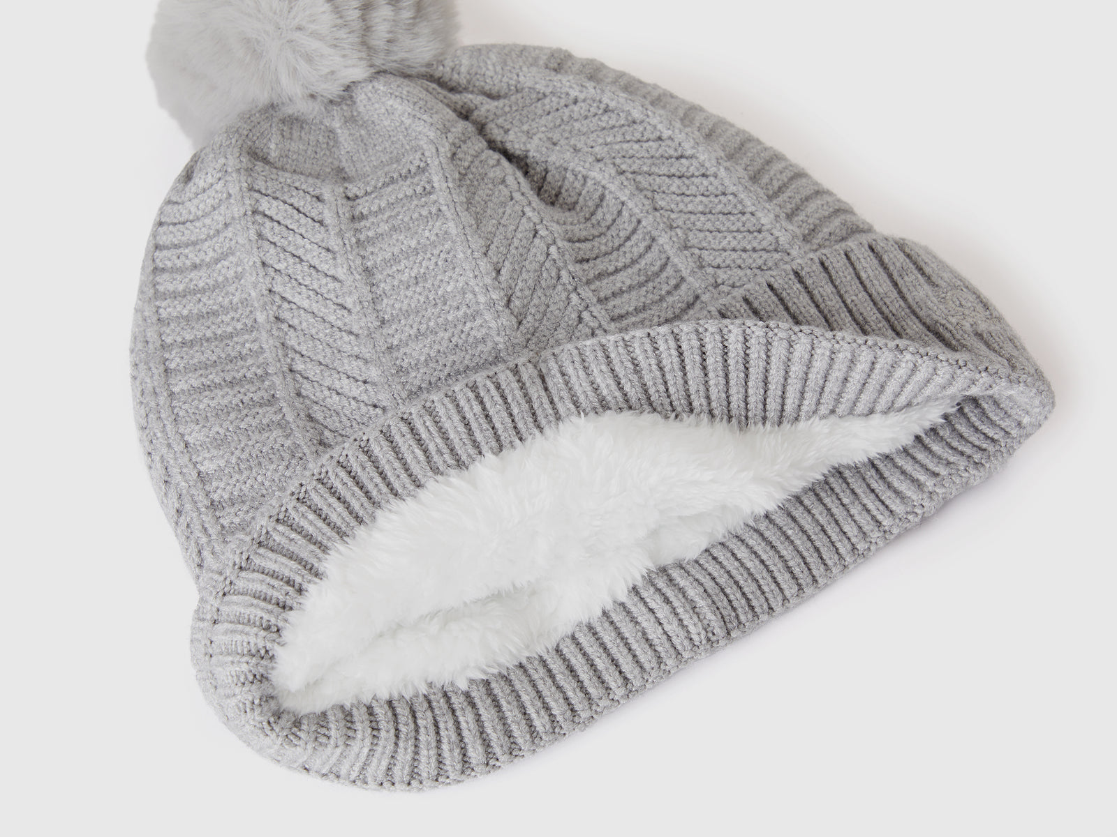 Cappello foderato con pom pom da donna grigio chiaro 3 | Benetton Outlet