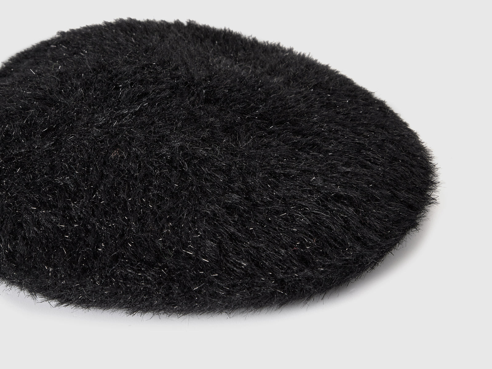 Basco in nylon da donna nero 3 | Benetton Outlet