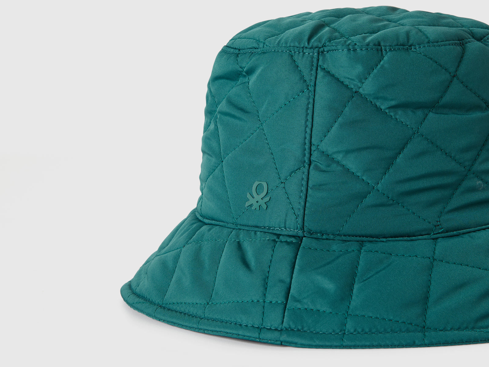 Cappello trapuntato stile pescatore da donna verde scuro 3 | Benetton Outlet