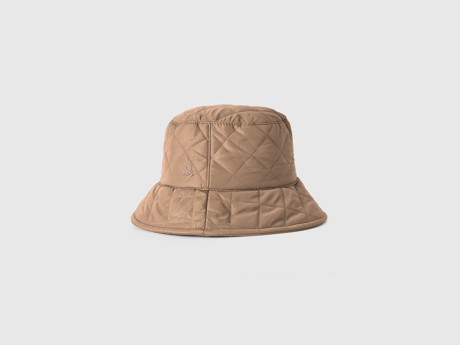 Cappello trapuntato stile pescatore da donna beige | Benetton Outlet