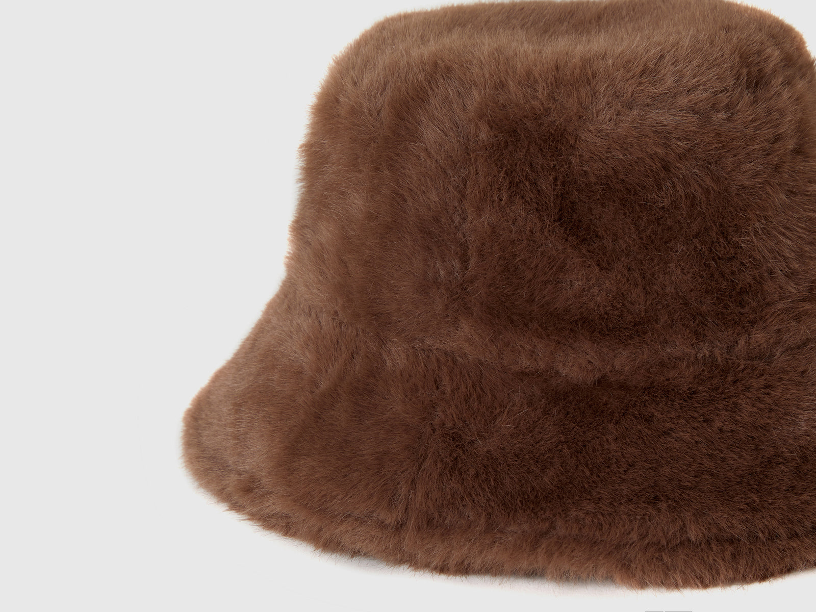 Cappello in pelliccia sintetica da donna marrone 3 | Benetton Outlet