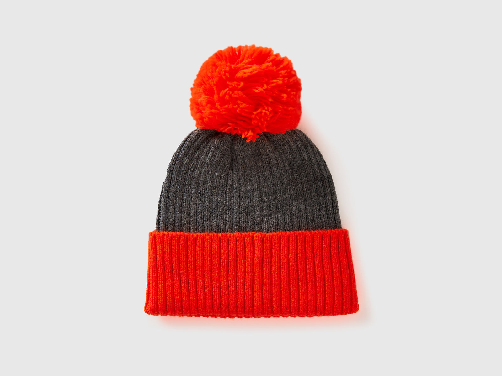 Cappello con dettagli da donna arancione fluo 2 | Benetton Outlet