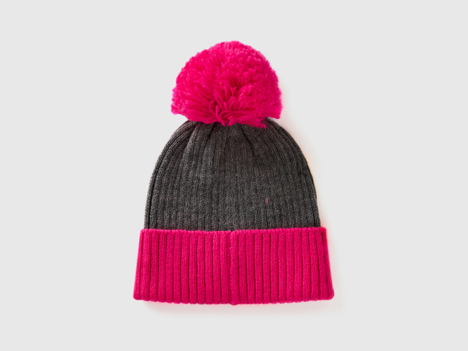 Cappello con dettagli da donna rosa fluo 2 | Benetton Outlet
