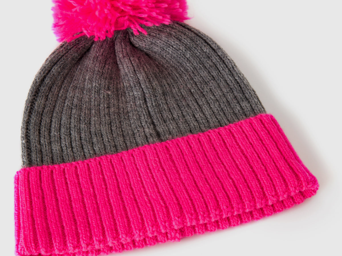 Cappello con dettagli