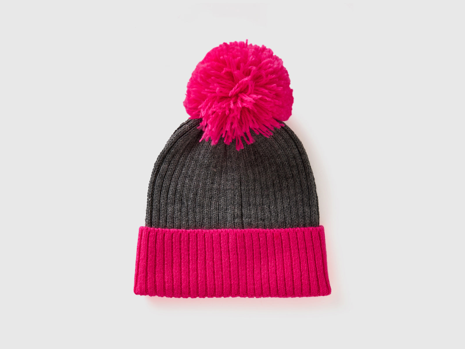 Cappello con dettagli da donna rosa fluo | Benetton Outlet