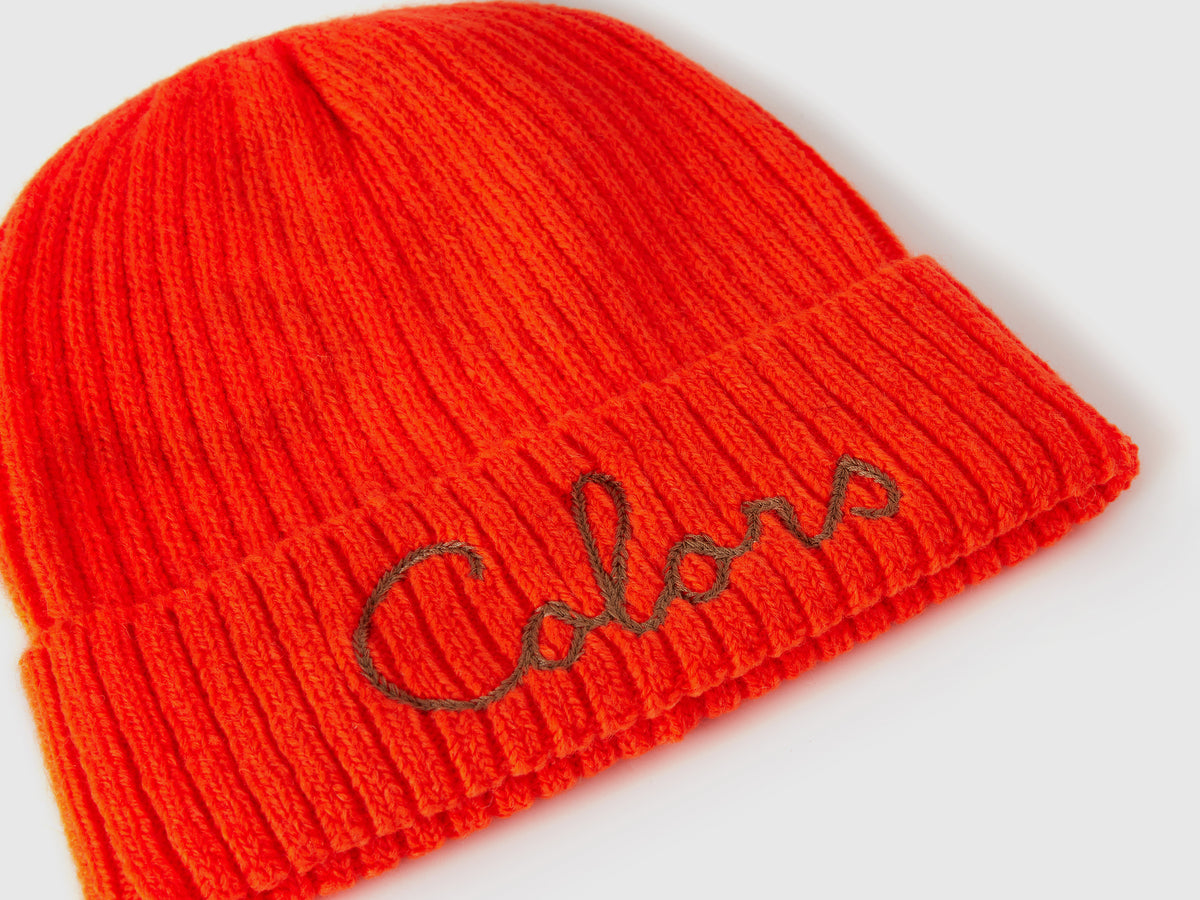 Gorra con bordado