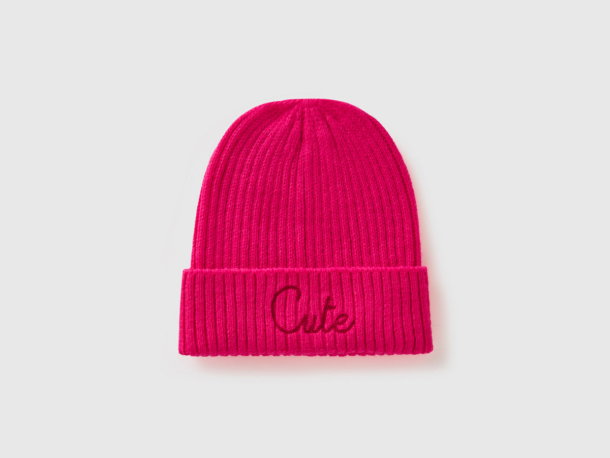 Gorra con bordado