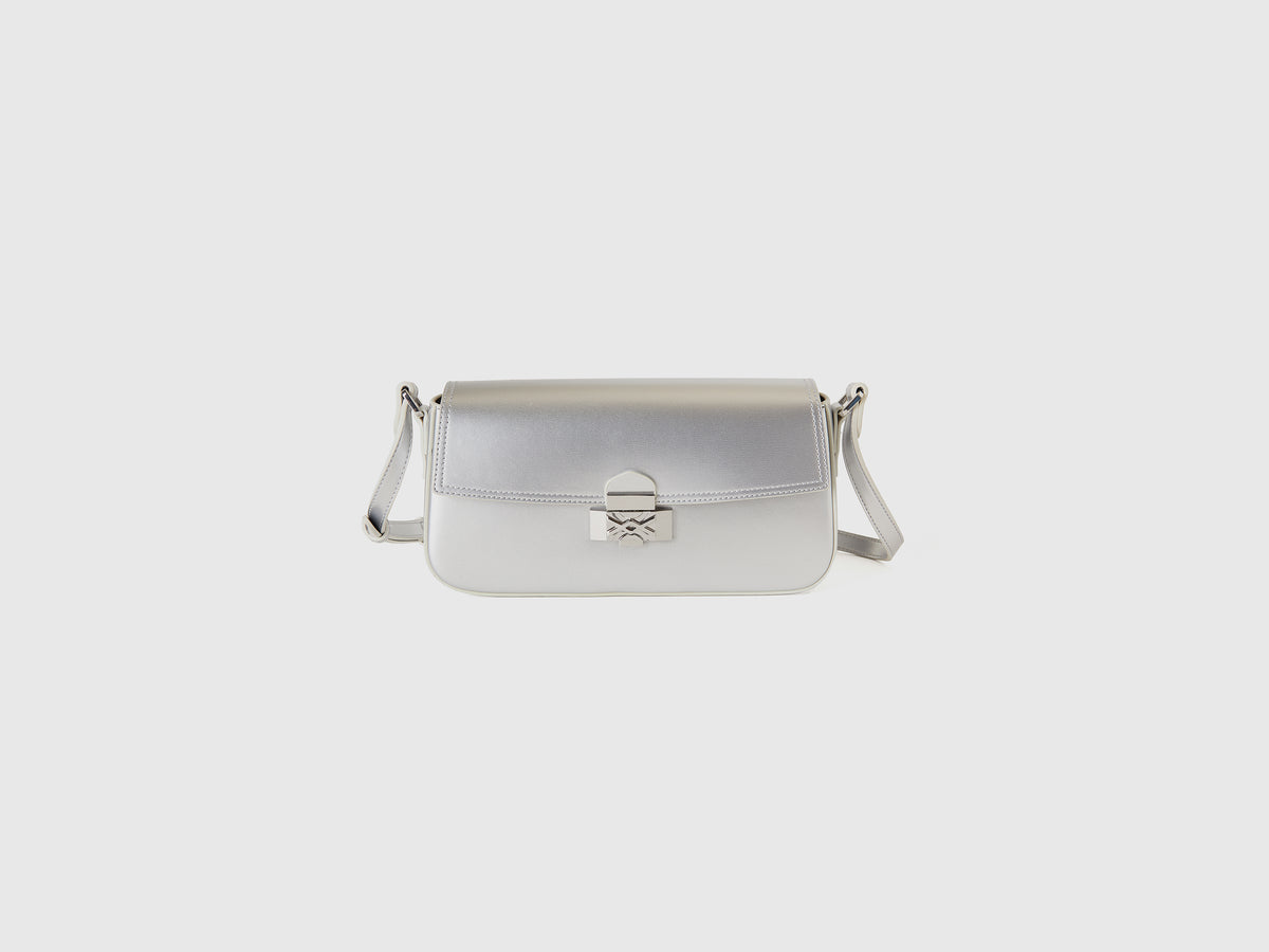 Borsa baguette effetto vernice