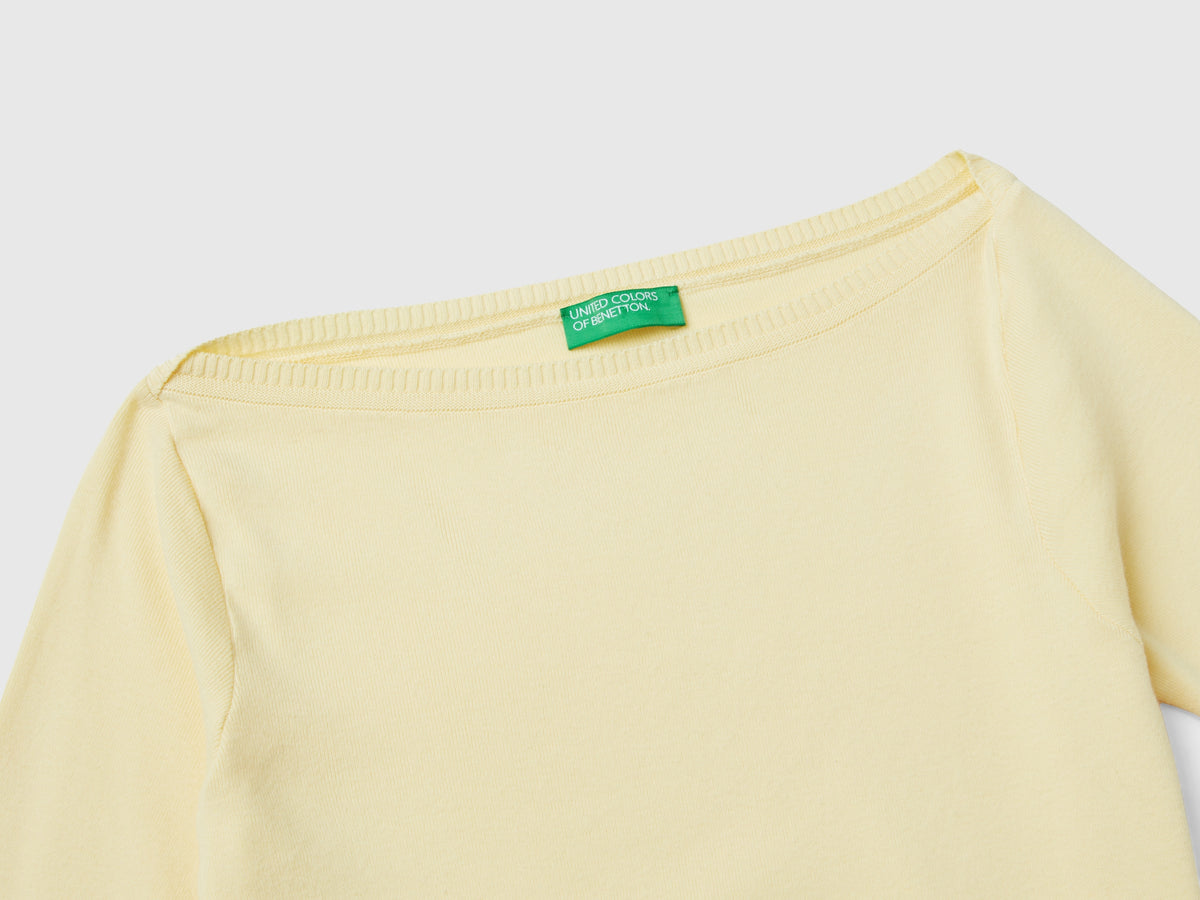 Maglia 100% cotone con scollo a barchetta