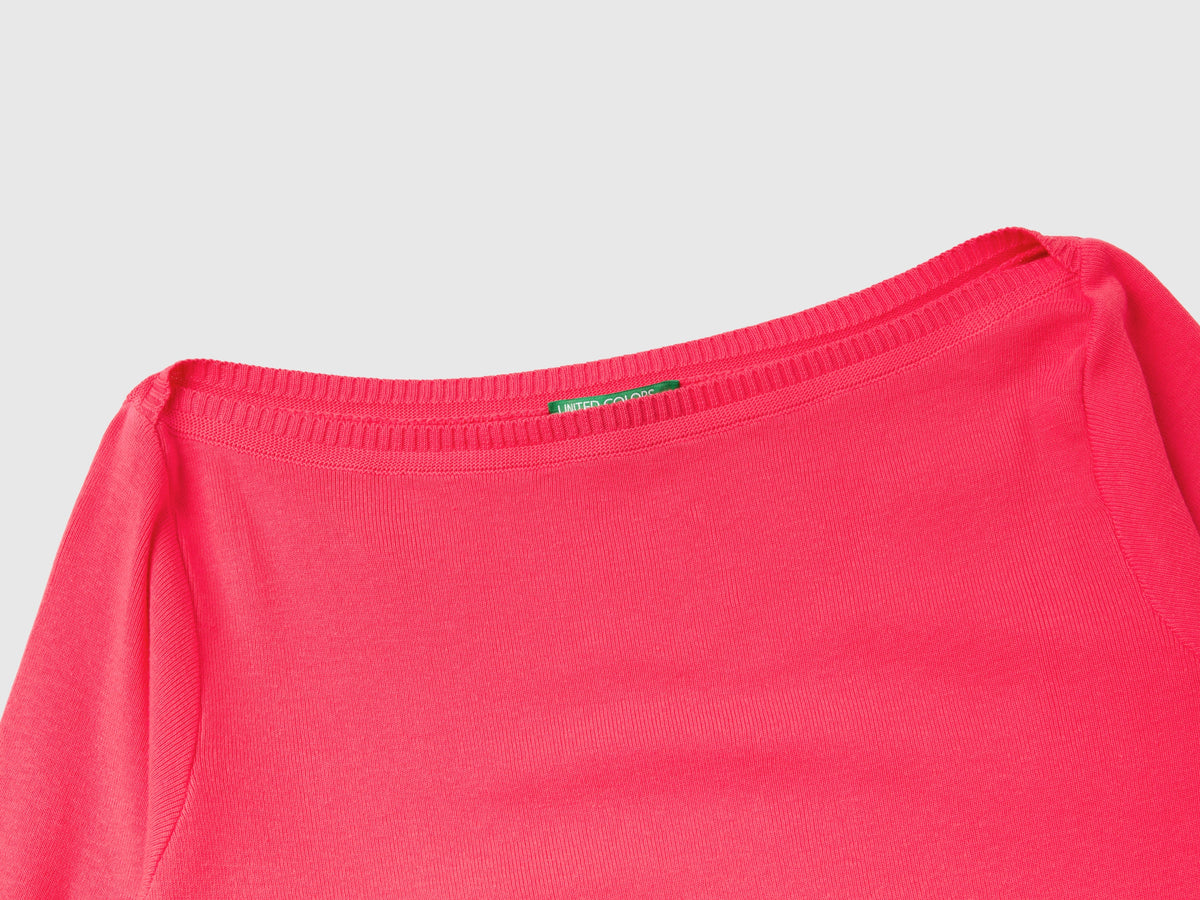 Maglia 100% cotone con scollo a barchetta