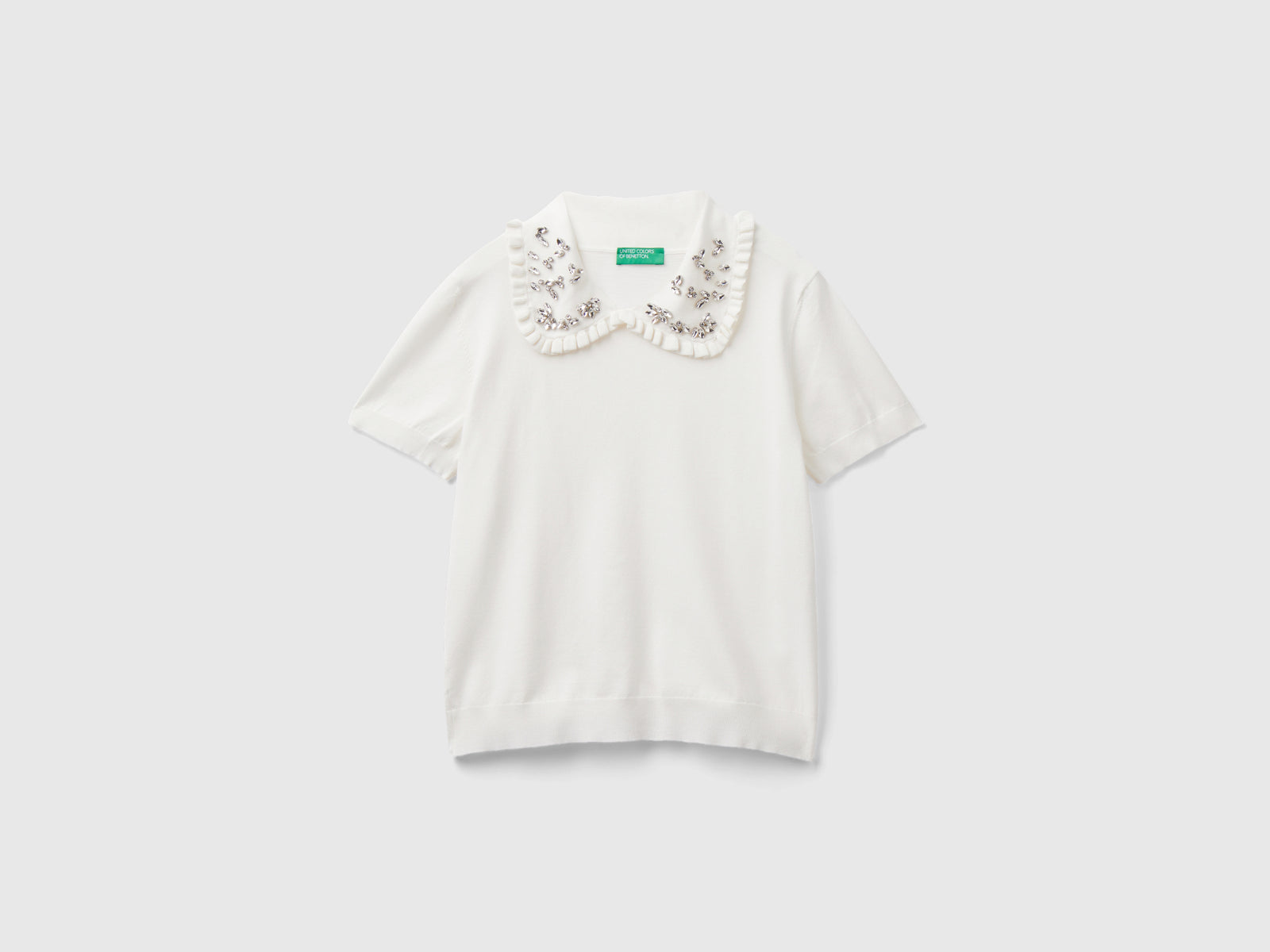 Maglia con strass sul colletto da donna bianco panna | Benetton Outlet