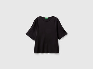 Maglietta con manica cut out