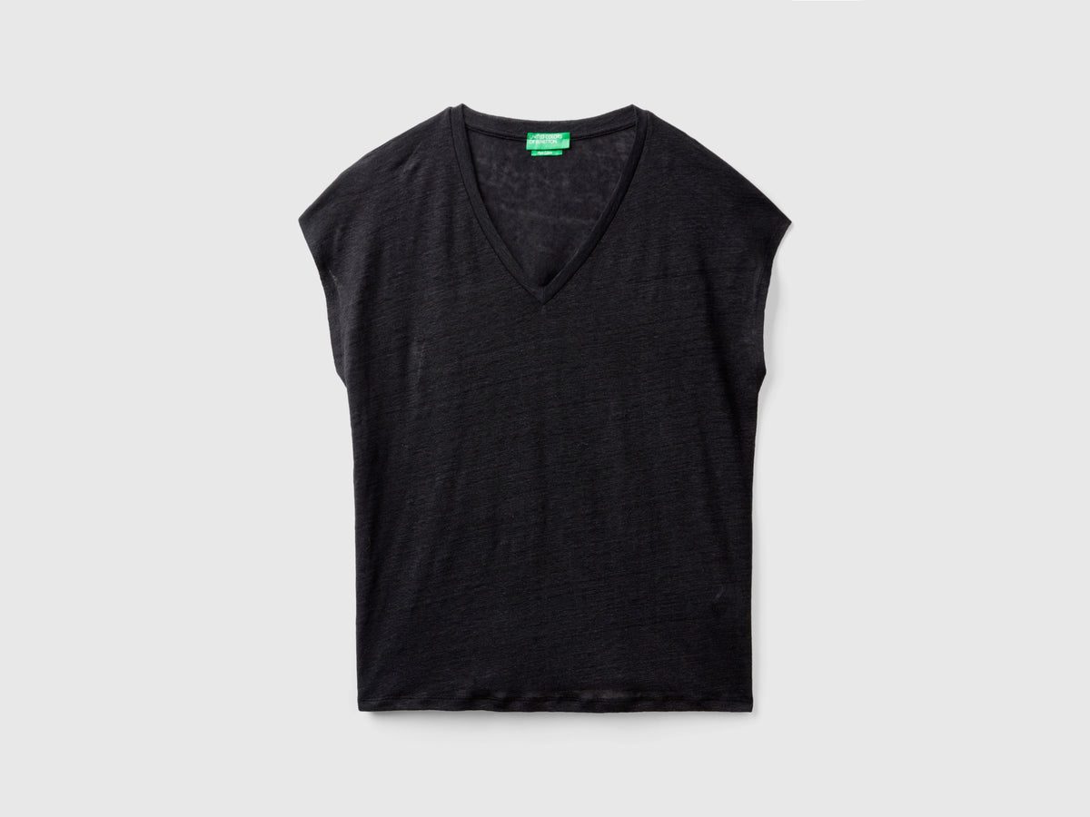 Pure linen V-neck T-shirt
