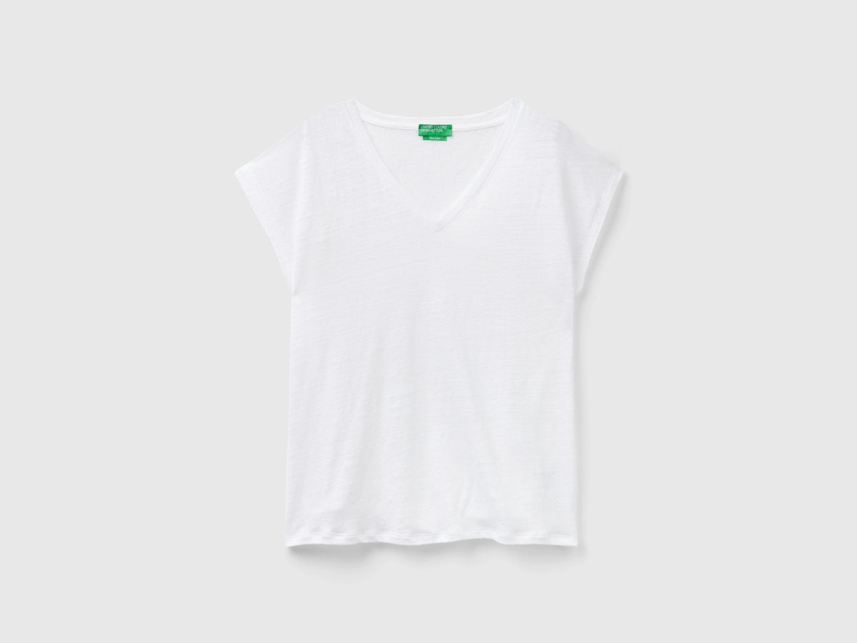 Pure linen V-neck T-shirt