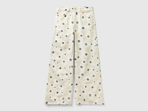 Wide trousers with floral print
