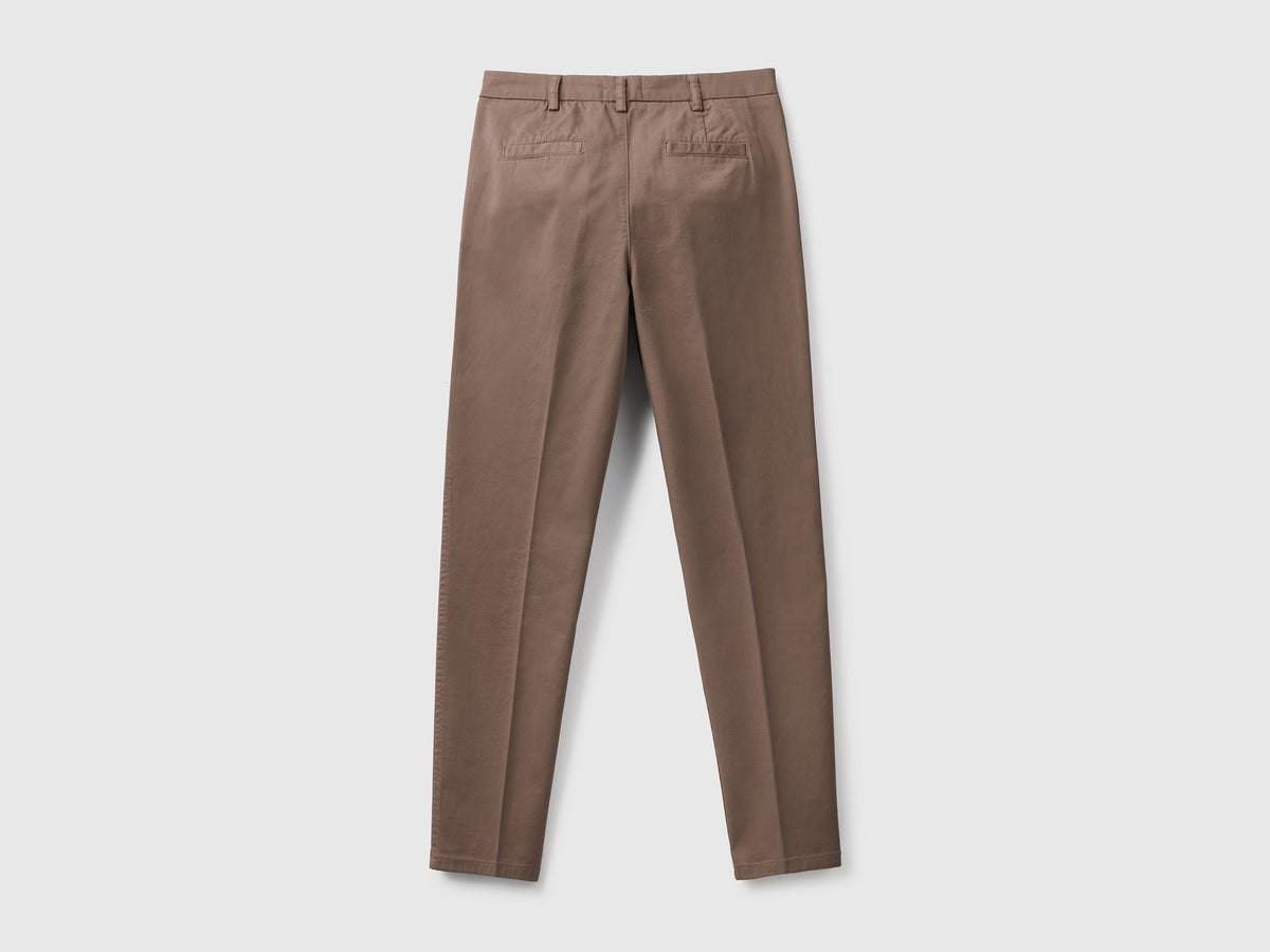 Chino slim fit in cotone tortora