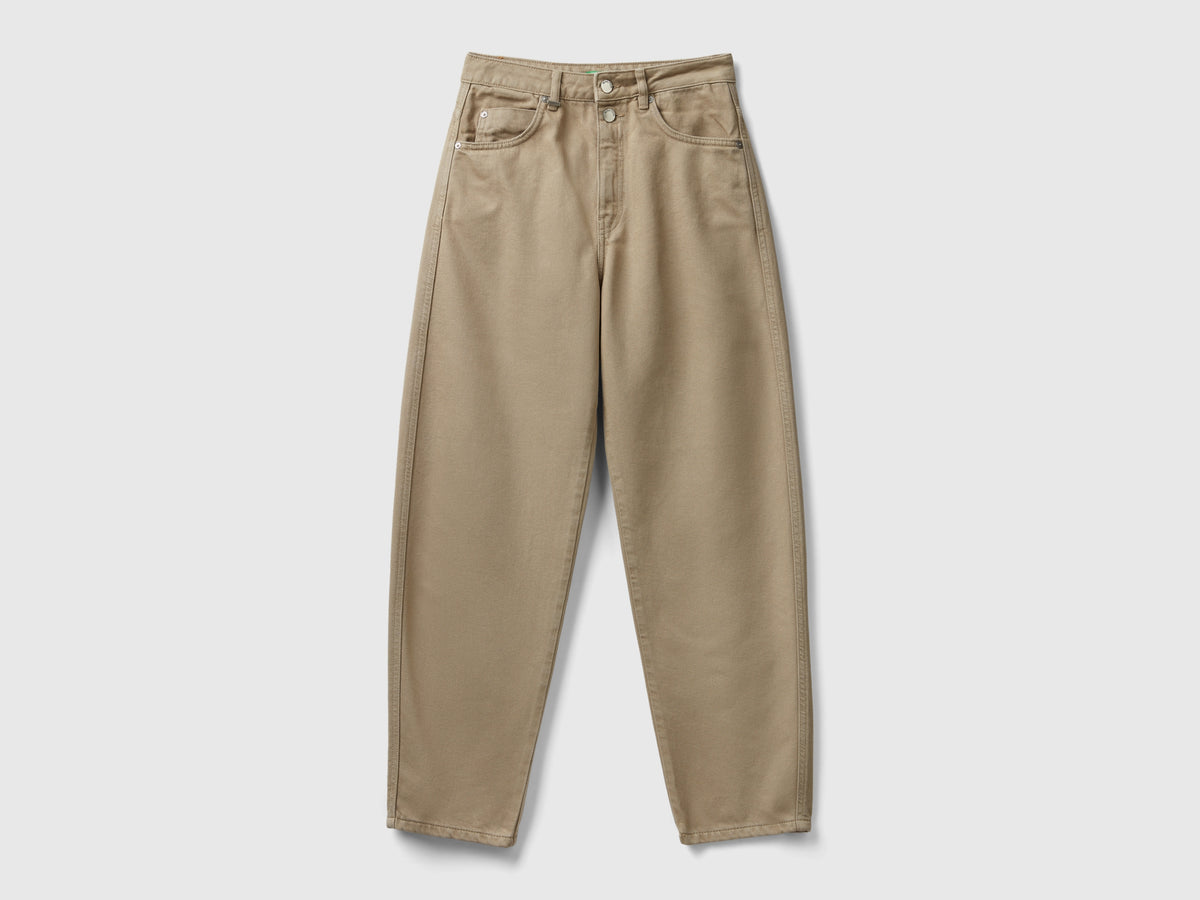 Pantaloni mom fit