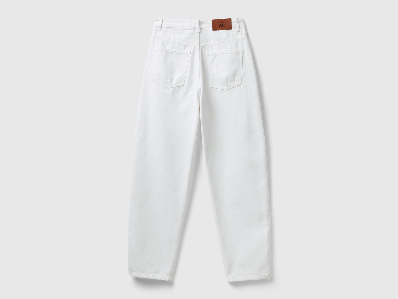 Pantaloni mom fit da donna bianco 2 | Benetton Outlet