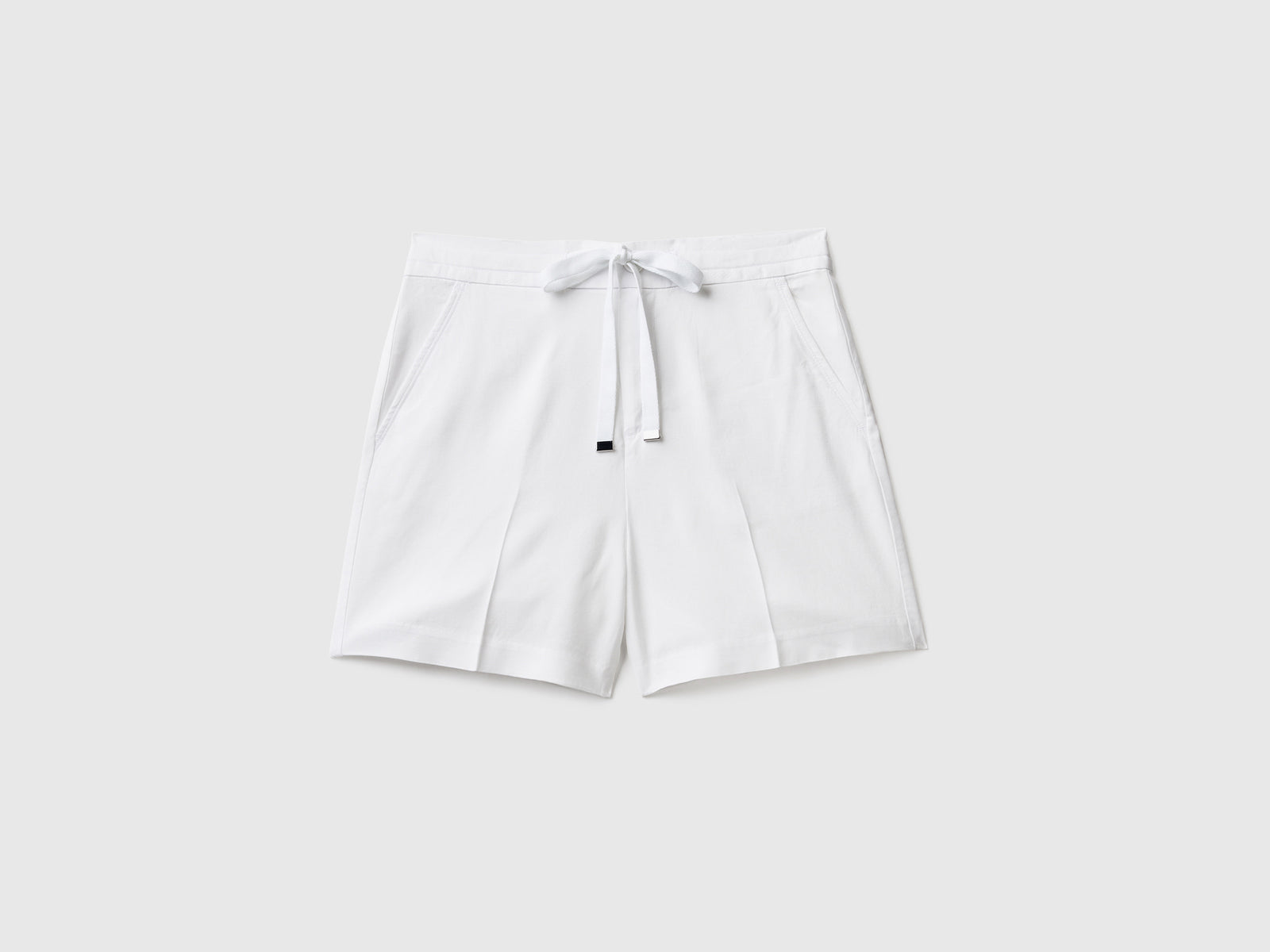 Bermuda con coulisse da donna bianco | Benetton Outlet