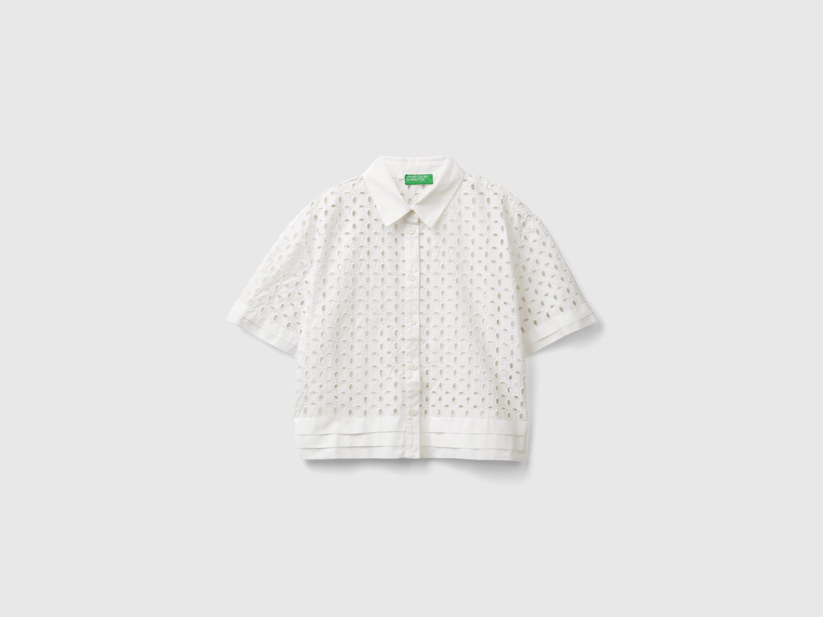 Camicia manica corta in sangallo da donna bianco | Benetton Outlet