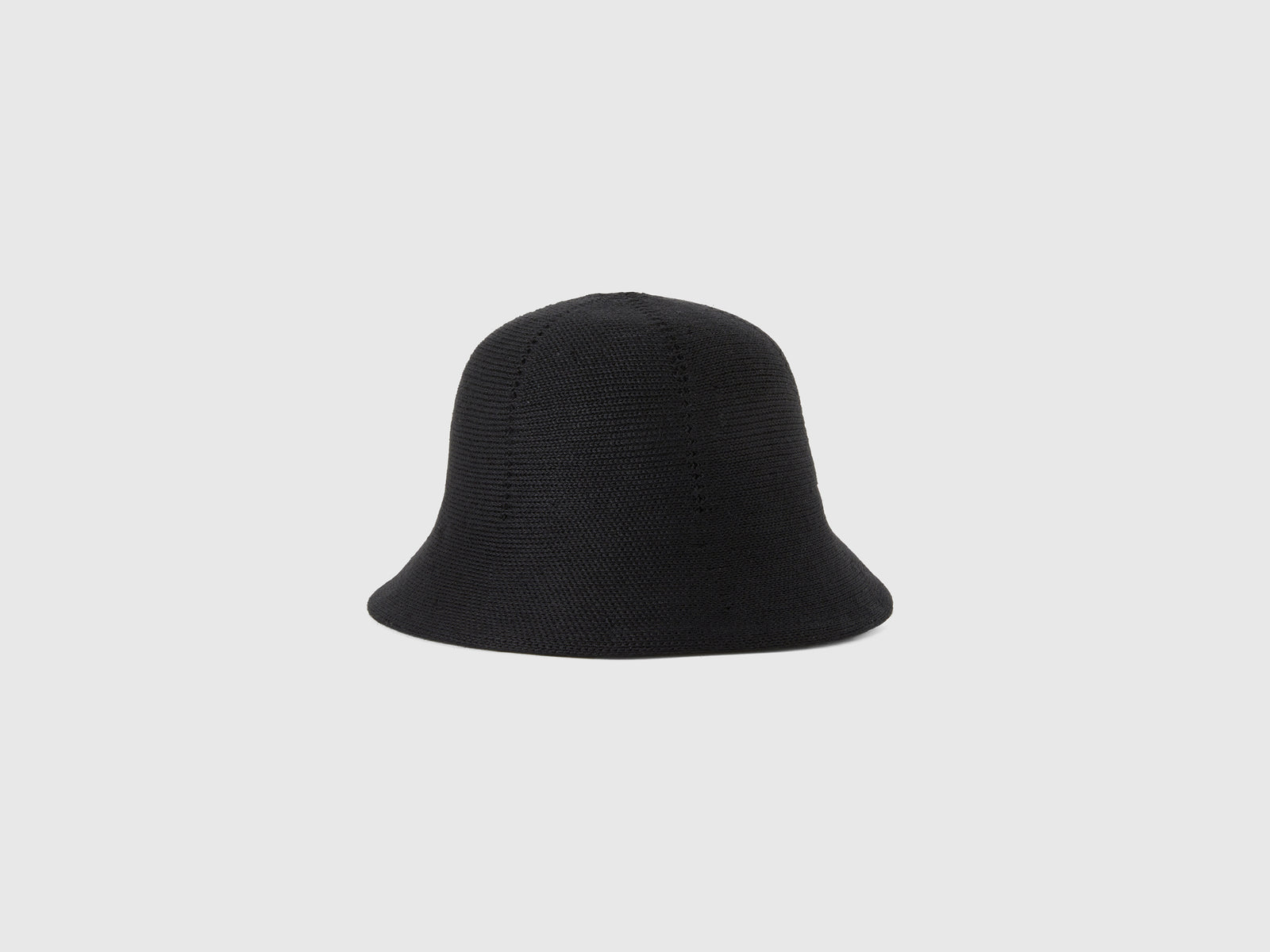 Cappello a campanella da donna nero | Benetton Outlet