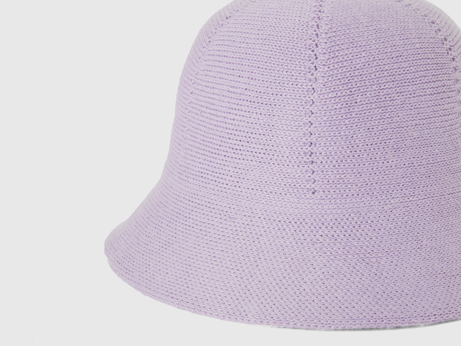 Cappello a campanella da donna lilla 3 | Benetton Outlet