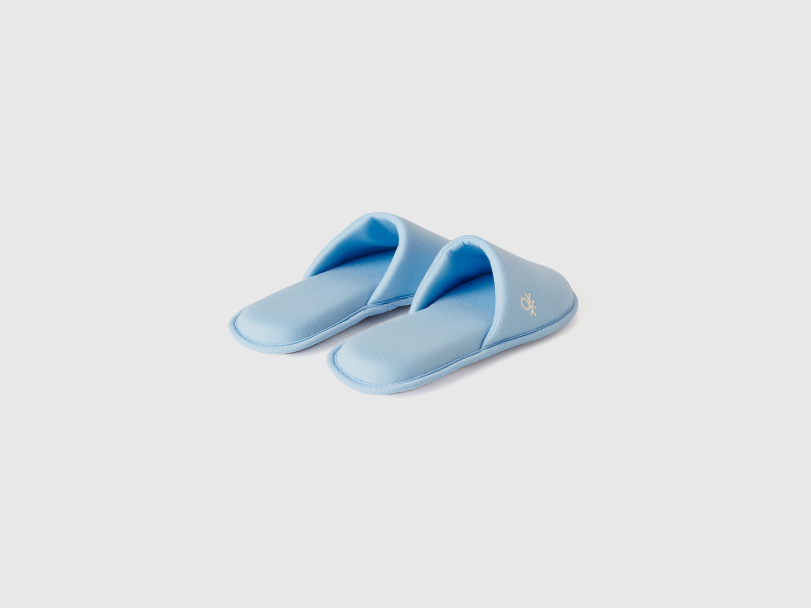 Pantofole con ricamo logo da uomo celeste 2 | Benetton Outlet