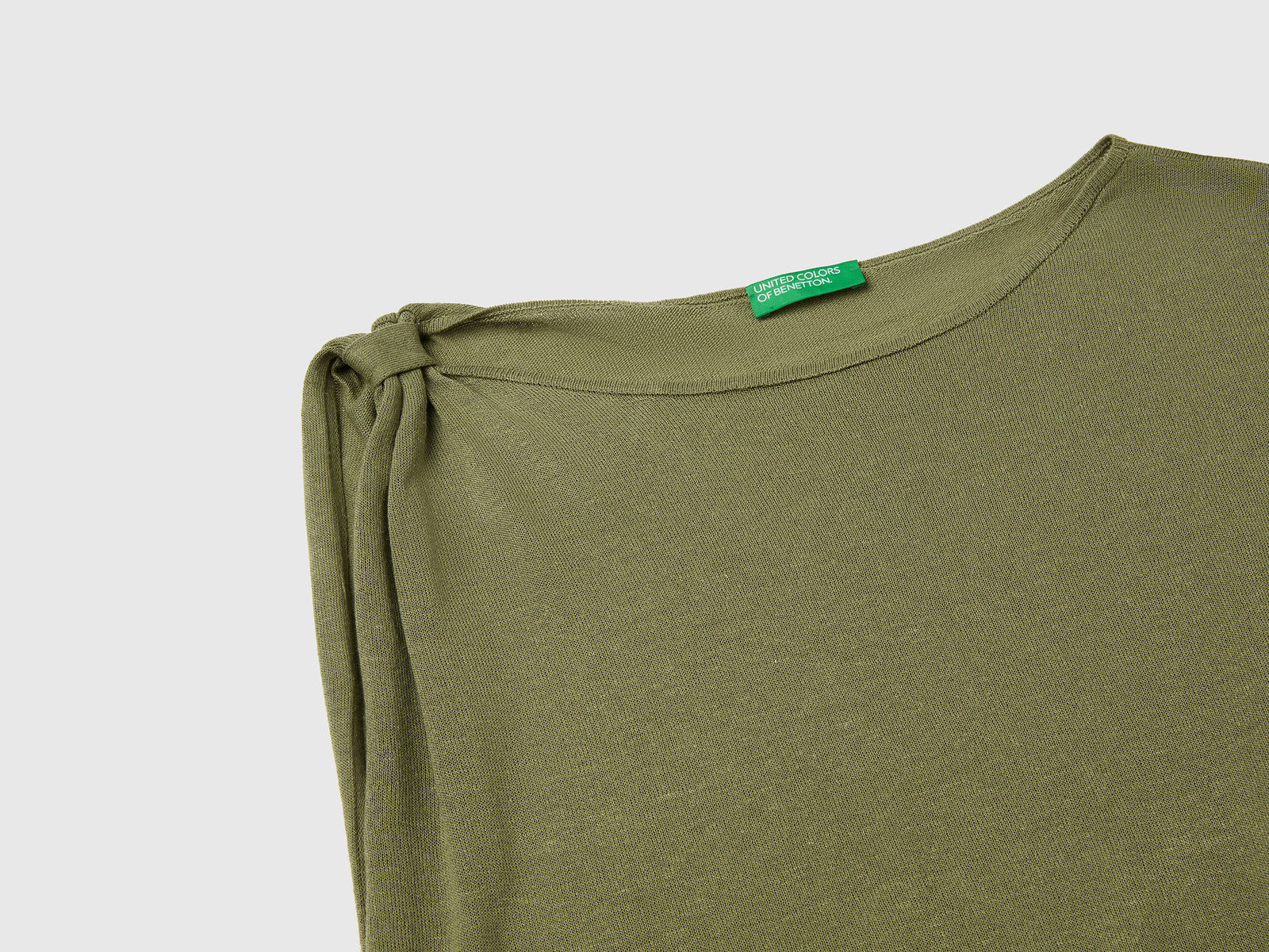 Maglia asimmetrica in misto lino da donna verde oliva 3 | Benetton Outlet