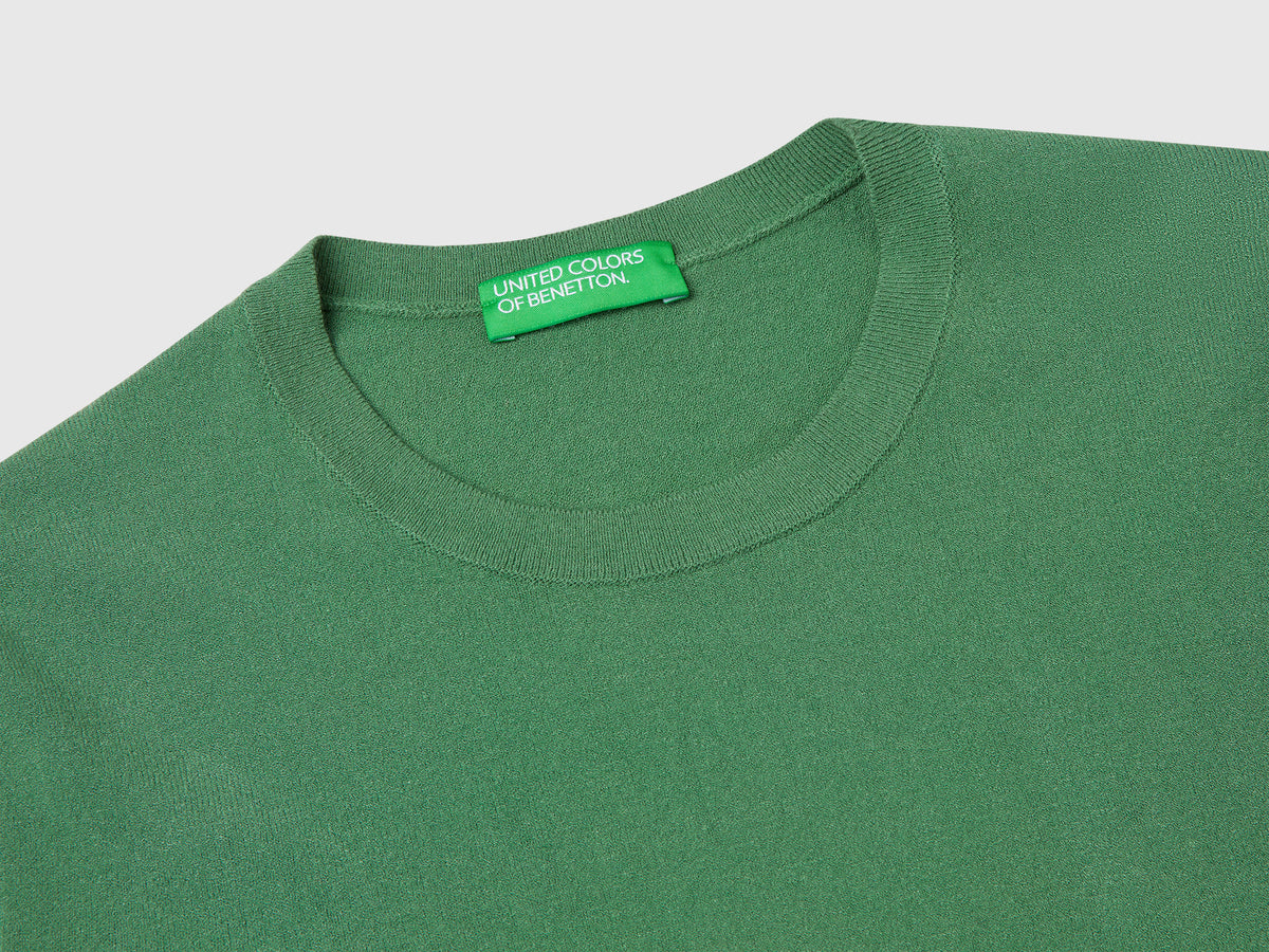 Slim-fit sweater in viscose blend