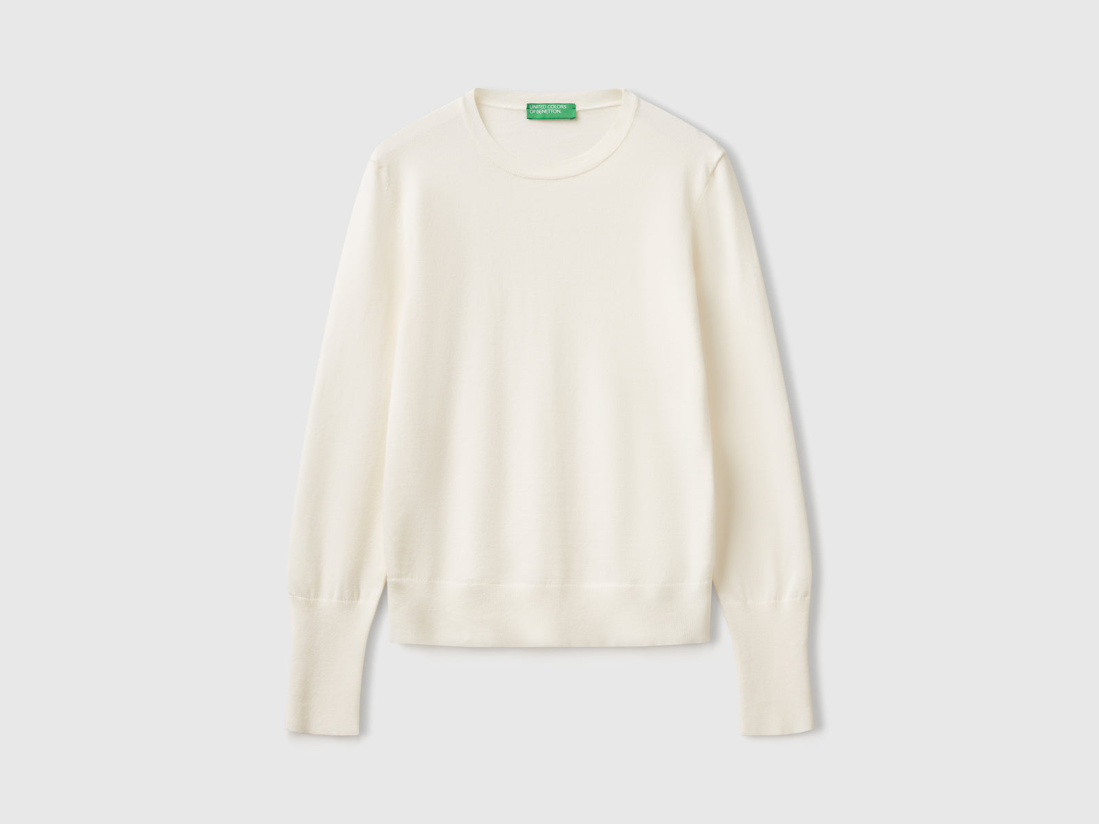 Maglioncino slim fit in misto viscosa da donna bianco | Benetton Outlet