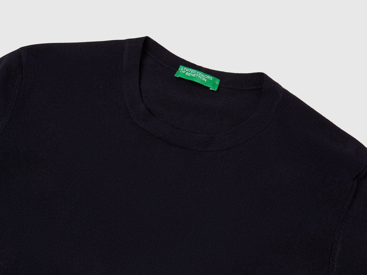 Maglioncino slim fit in misto viscosa