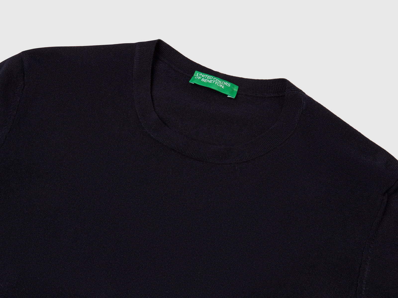Maglioncino slim fit in misto viscosa da donna blu scuro 3 | Benetton Outlet