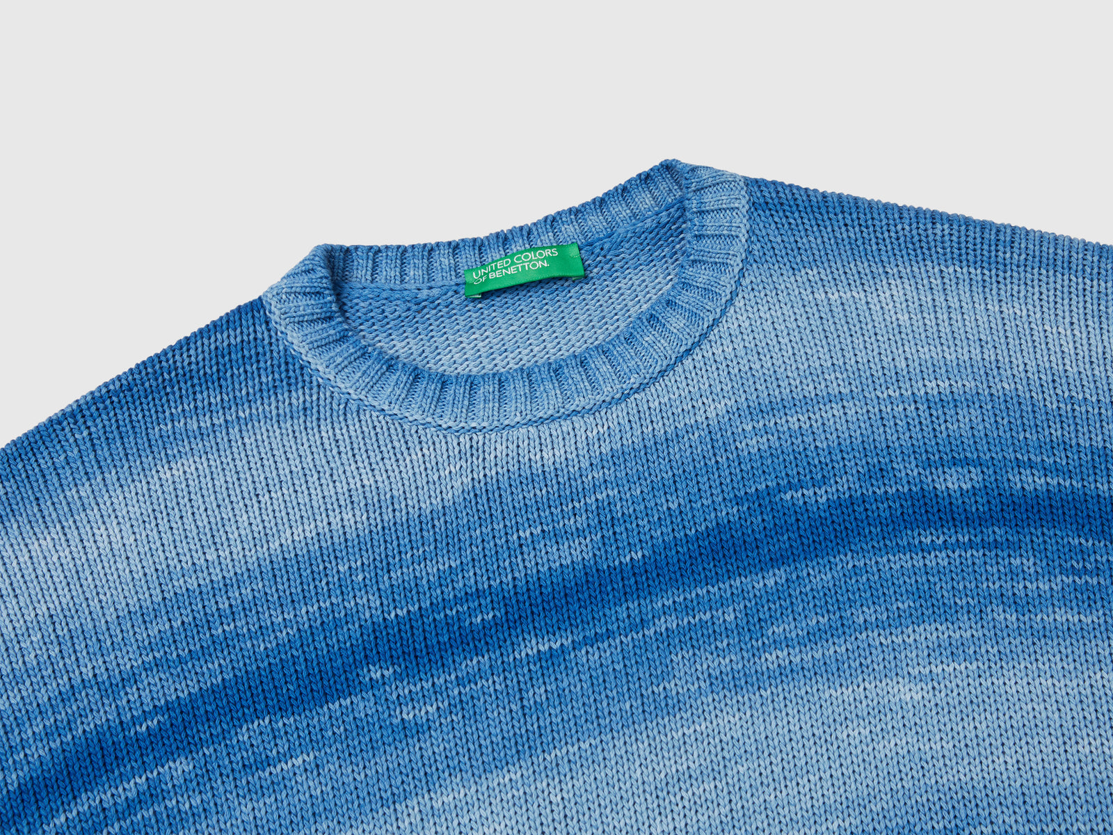 Maglioncino effetto sfumato da donna blu 3 | Benetton Outlet
