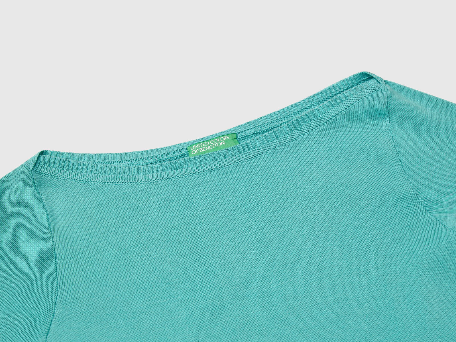 Maglia 100% cotone con scollo a barchetta da donna verde acqua 3 | Benetton Outlet
