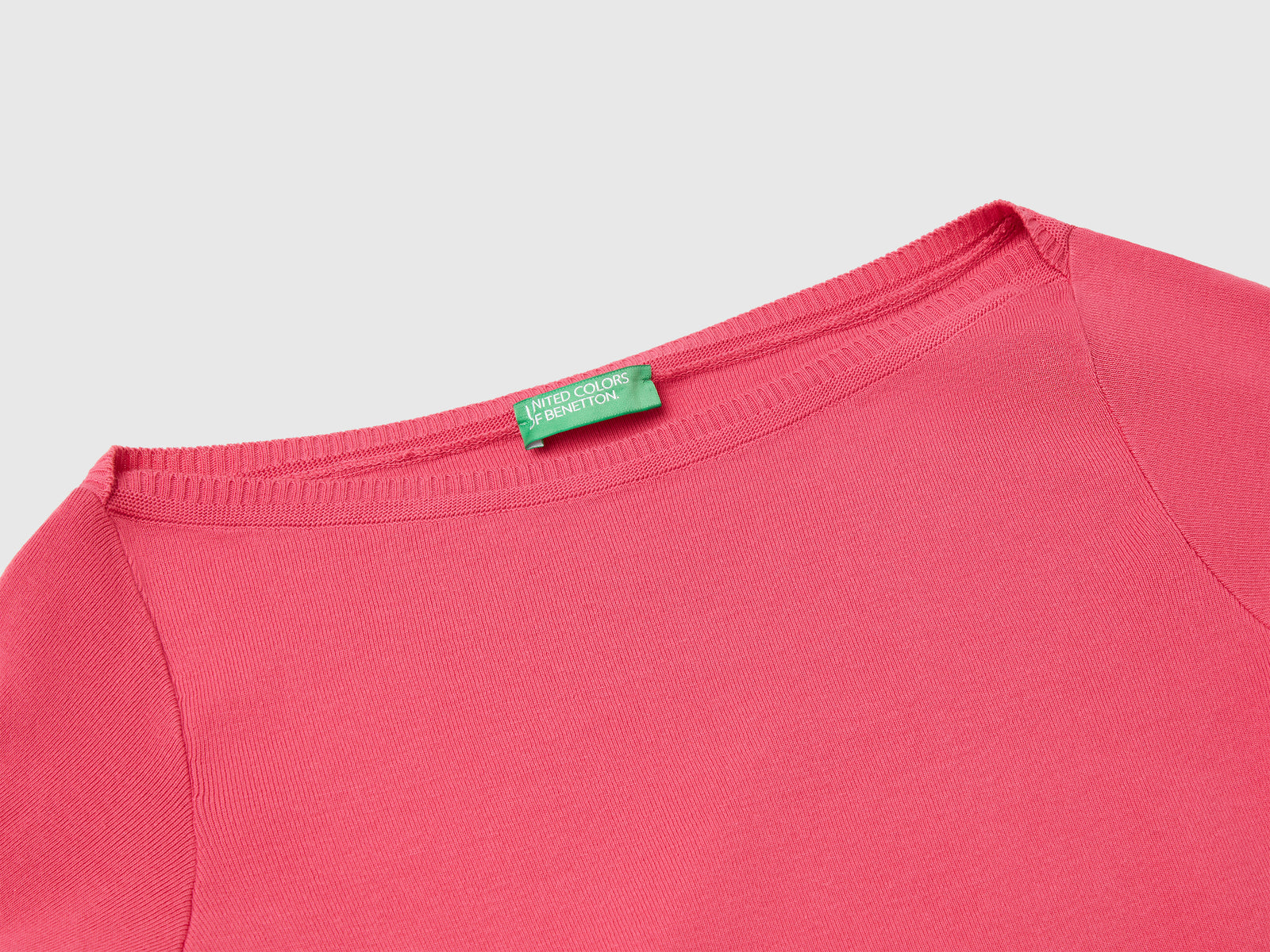 Maglia 100% cotone con scollo a barchetta da donna fragola 3 | Benetton Outlet