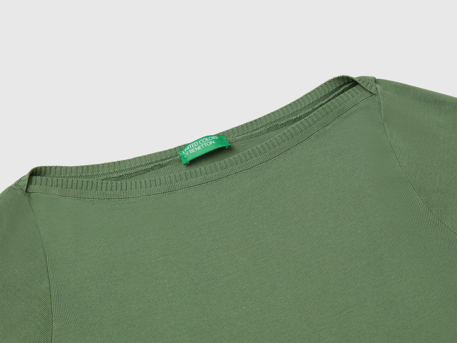Maglia 100% cotone con scollo a barchetta da donna verde scuro 3 | Benetton Outlet