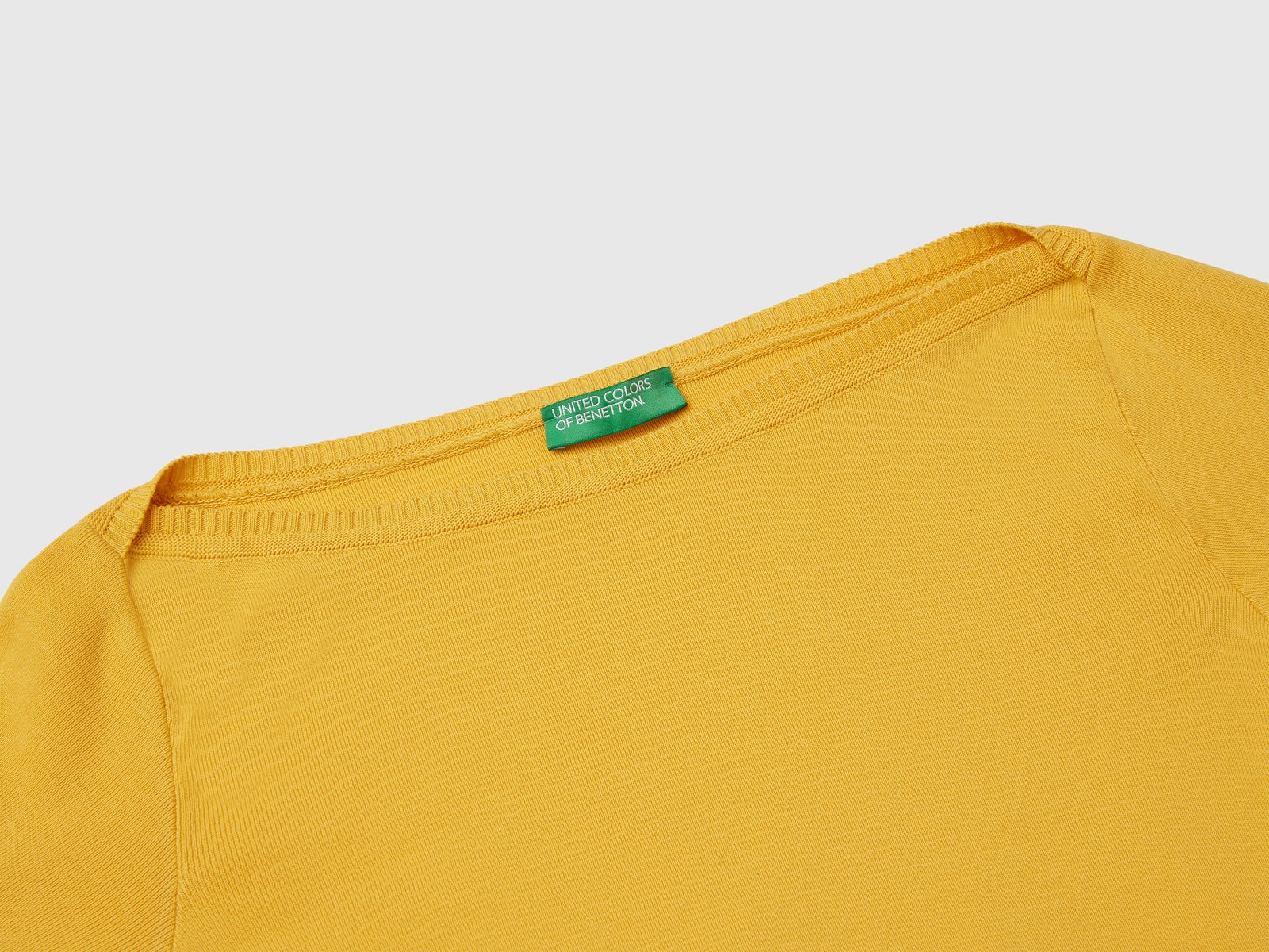 100% cotton boat neck sweater da donna senape 3 | Benetton Outlet