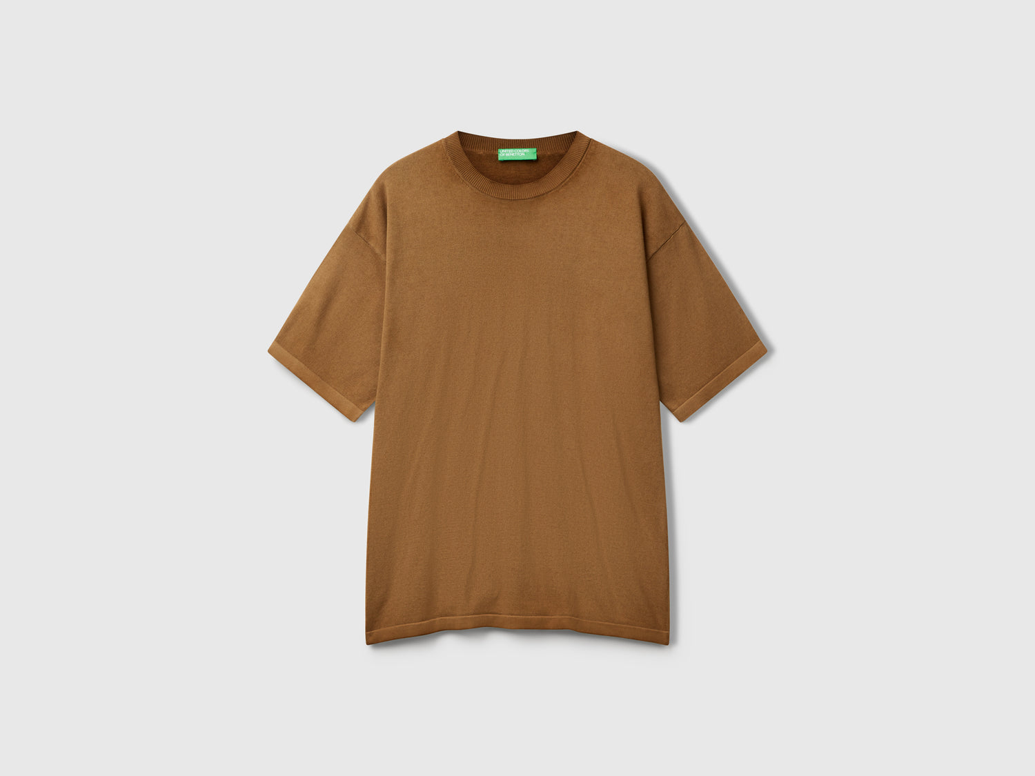 T-shirt regular fit da uomo marrone | Benetton Outlet