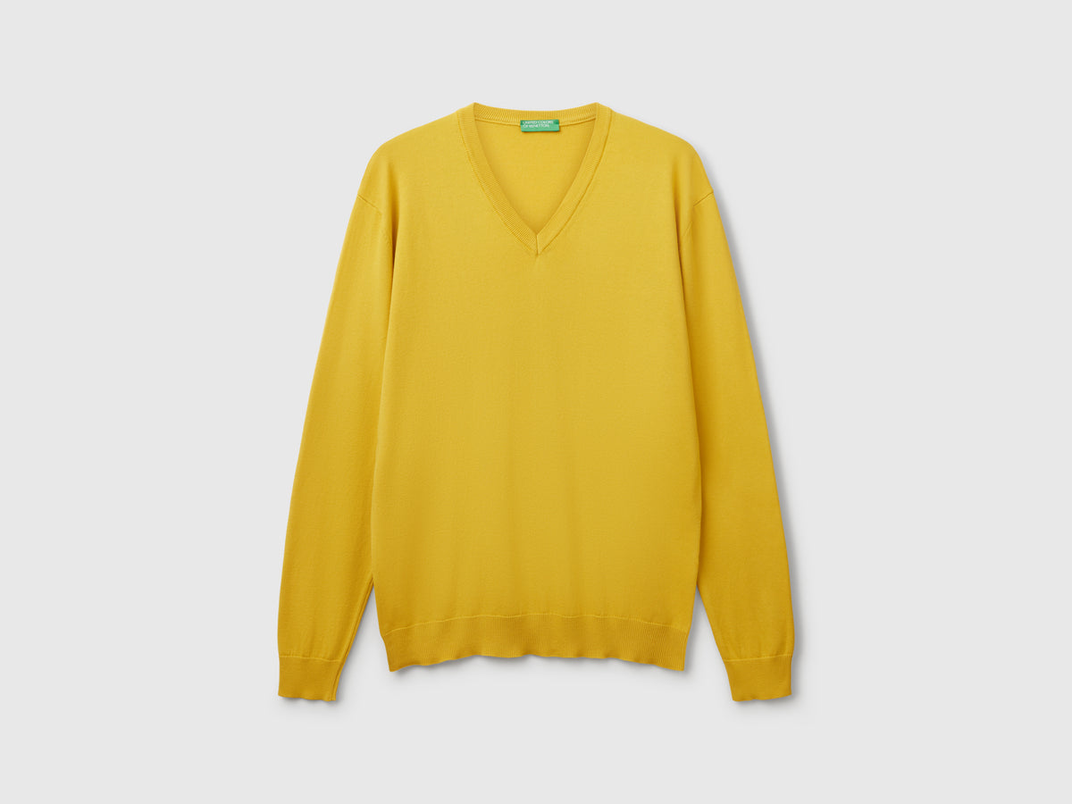 Maglia in puro cotone con scollo a V