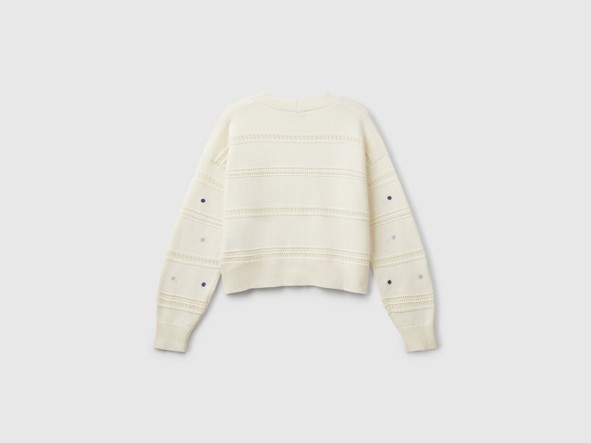 Cardigan con fiori ricamati