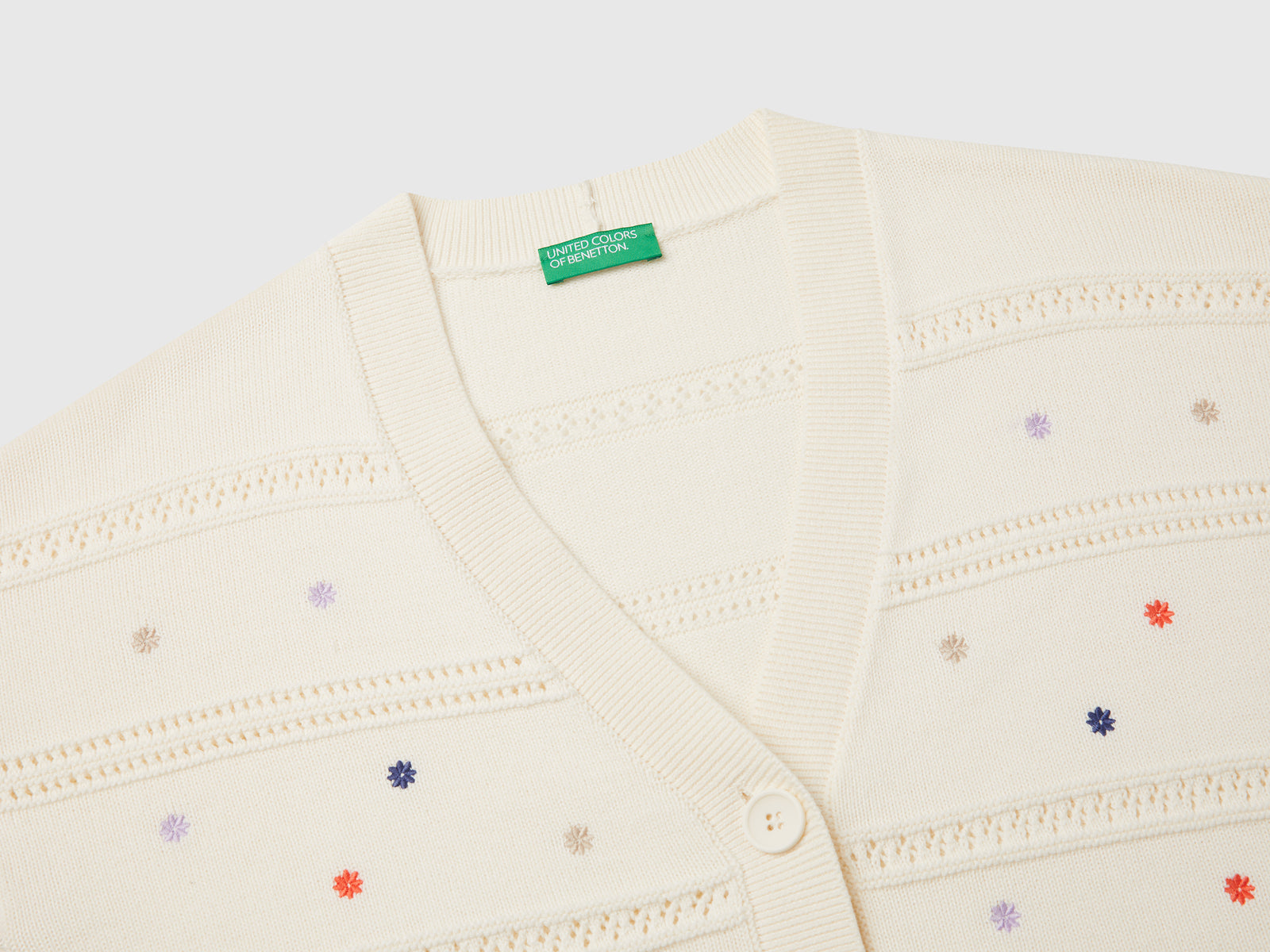 Cardigan con fiori ricamati da donna bianco panna 3 | Benetton Outlet