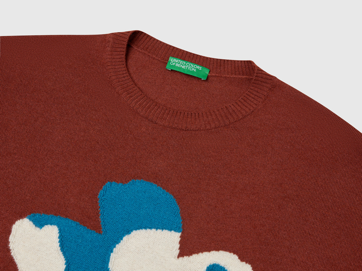 Maglia con intarsio floreale