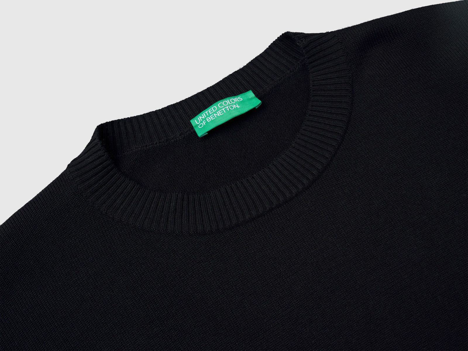 Maglia girocollo in cotone tricot da donna nero 3 | Benetton Outlet
