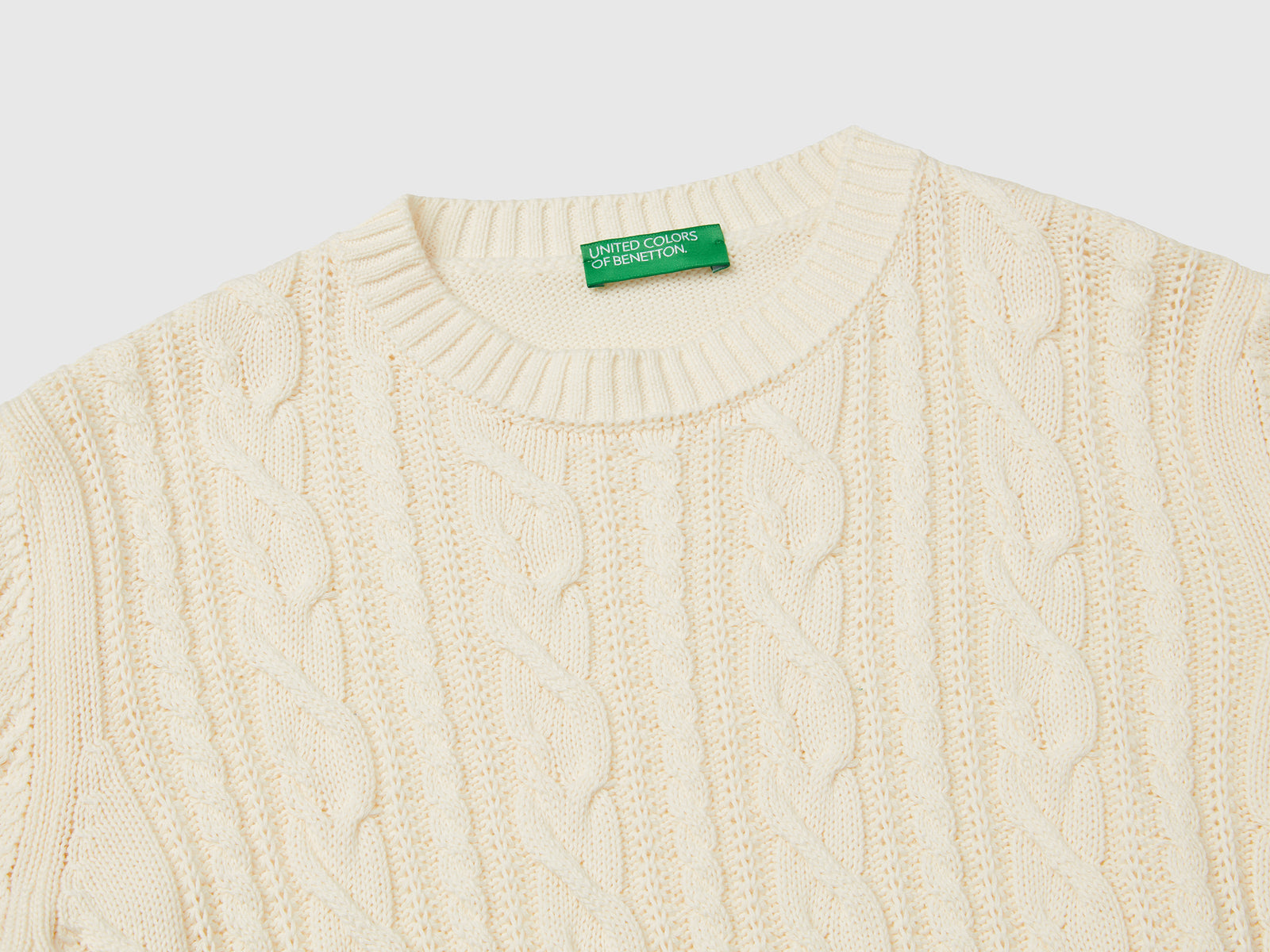 100% cotton cable knit sweater da donna bianco panna 3 | Benetton Outlet