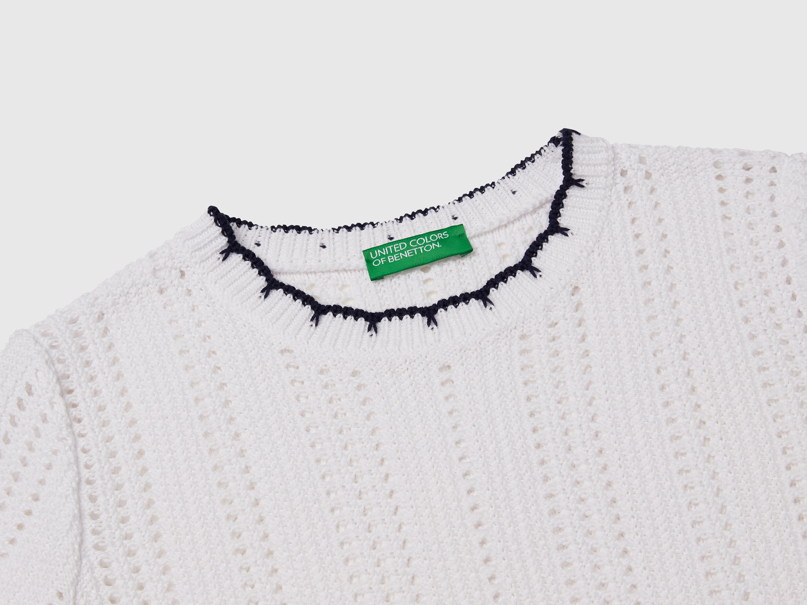 Maglia traforata in puro cotone da donna bianco 3 | Benetton Outlet