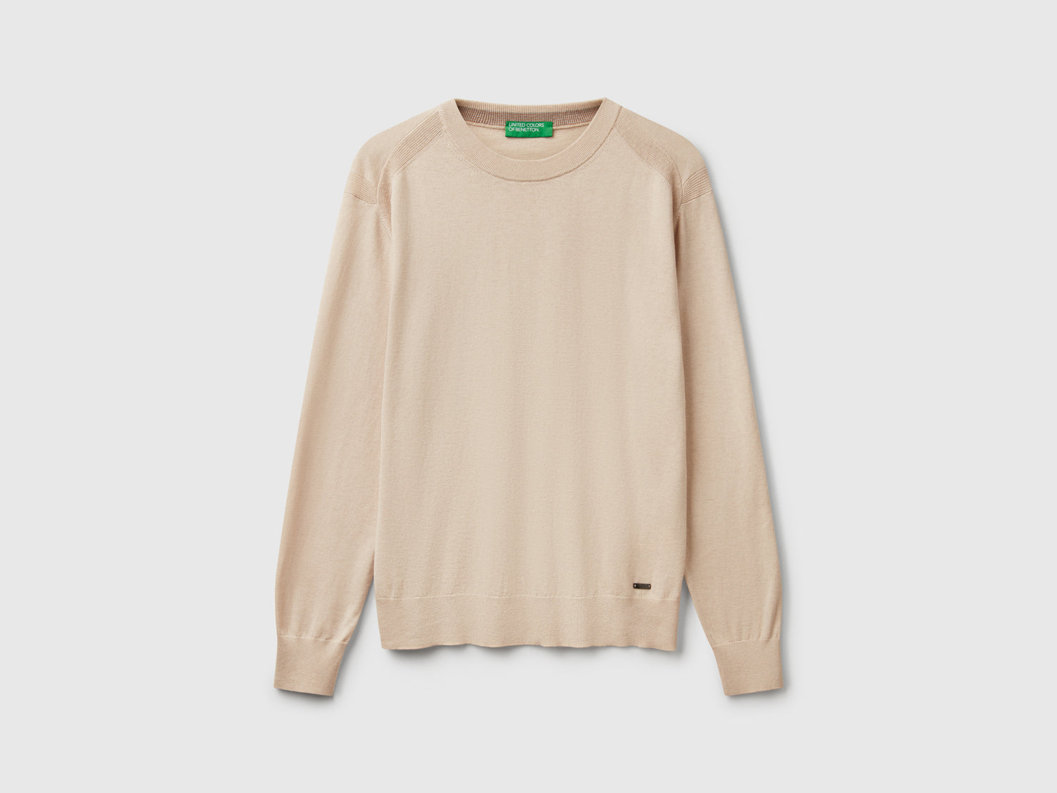 Maglione in misto viscosa e seta da uomo beige | Benetton Outlet