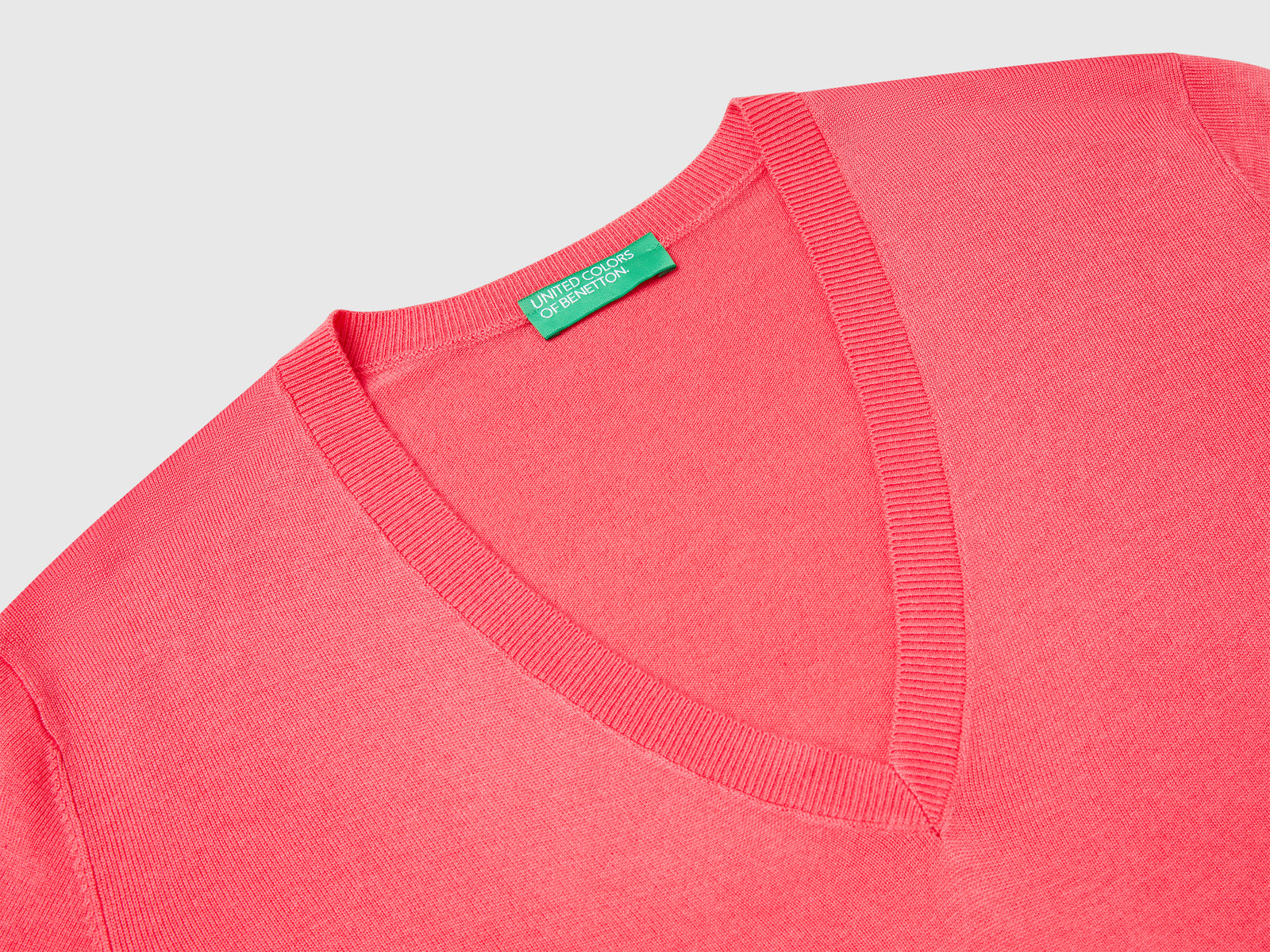 Maglia con scollo a V in misto seta da donna rosa 3 | Benetton Outlet