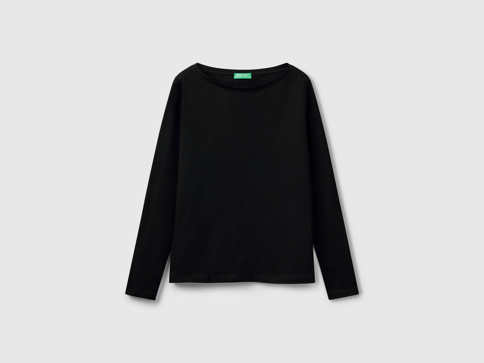 T-shirt con scollo a barchetta 100% cotone da donna nero | Benetton Outlet